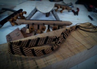 Correa de mano (Telamón) – Hecho a mano – Artefactos artesanales de la mejor calidad, es.luthieros.com
